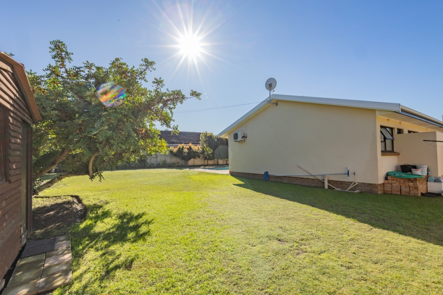4 Bedroom Property for Sale in Sonstraal Western Cape